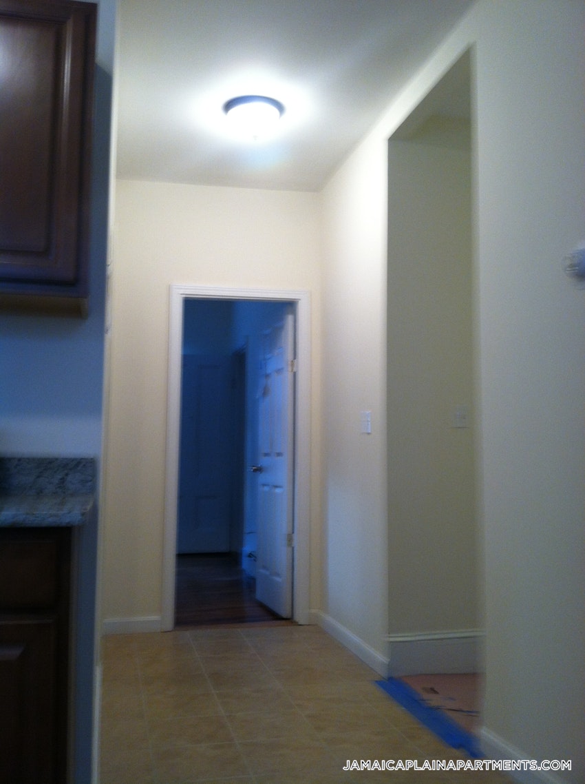 BOSTON - JAMAICA PLAIN - JACKSON SQUARE - 4 Beds, 2 Baths - Image 18