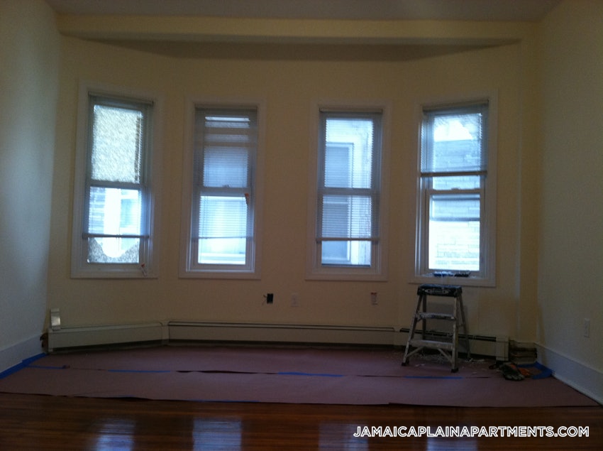 BOSTON - JAMAICA PLAIN - JACKSON SQUARE - 4 Beds, 2 Baths - Image 6