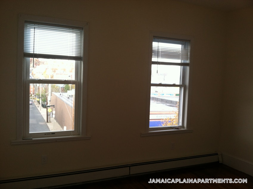 BOSTON - JAMAICA PLAIN - JACKSON SQUARE - 4 Beds, 2 Baths - Image 11