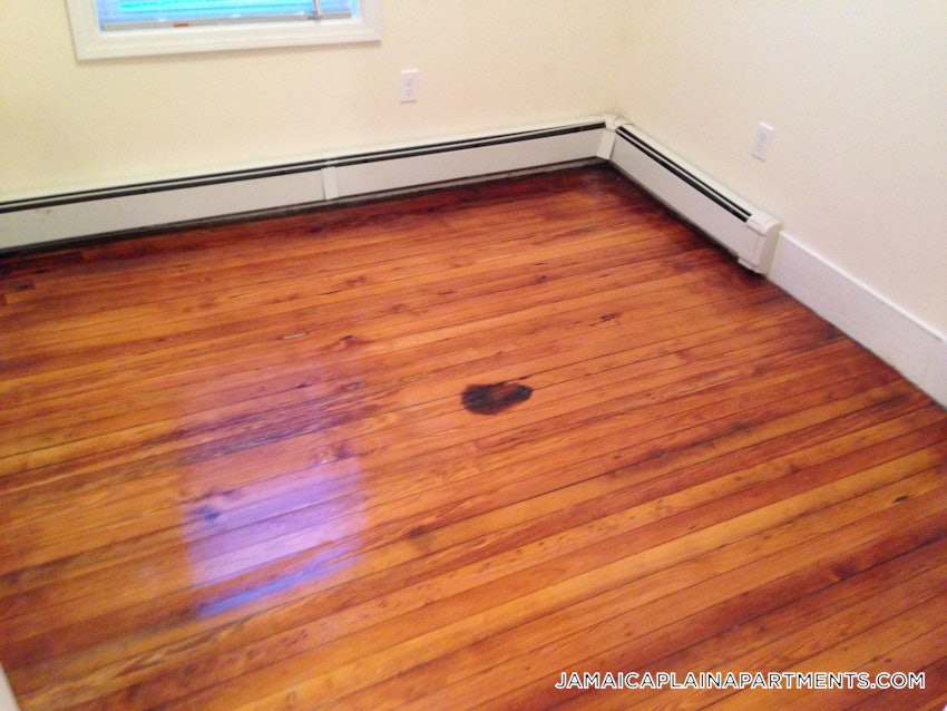 BOSTON - JAMAICA PLAIN - JACKSON SQUARE - 4 Beds, 2 Baths - Image 4