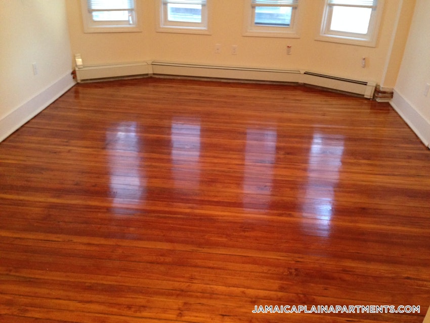 BOSTON - JAMAICA PLAIN - JACKSON SQUARE - 4 Beds, 2 Baths - Image 7