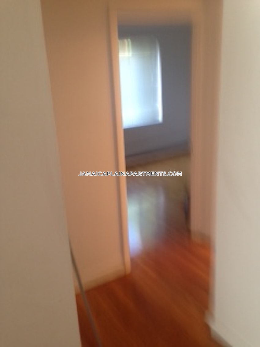 BOSTON - JAMAICA PLAIN - JACKSON SQUARE - 2 Beds, 1 Bath - Image 34