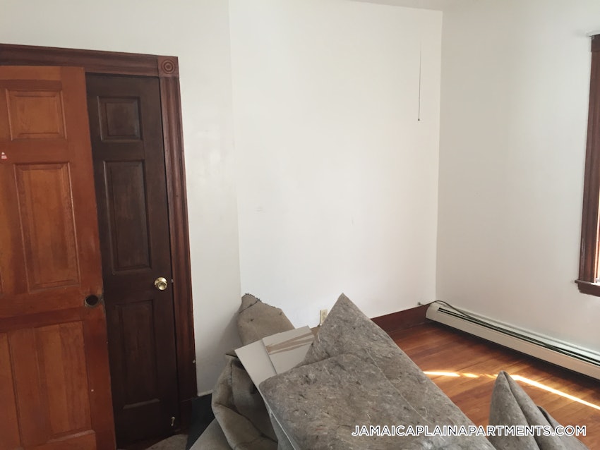 BOSTON - JAMAICA PLAIN - JACKSON SQUARE - 4 Beds, 1 Bath - Image 26