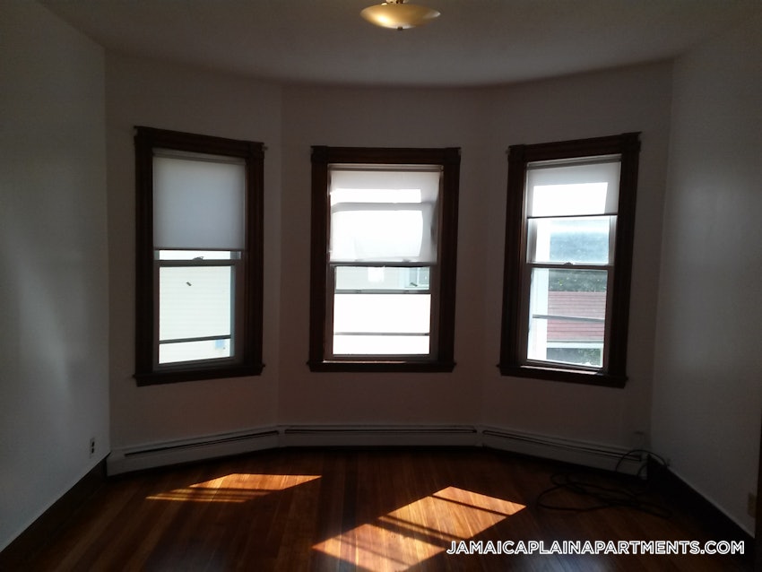 BOSTON - JAMAICA PLAIN - JACKSON SQUARE - 4 Beds, 1 Bath - Image 5