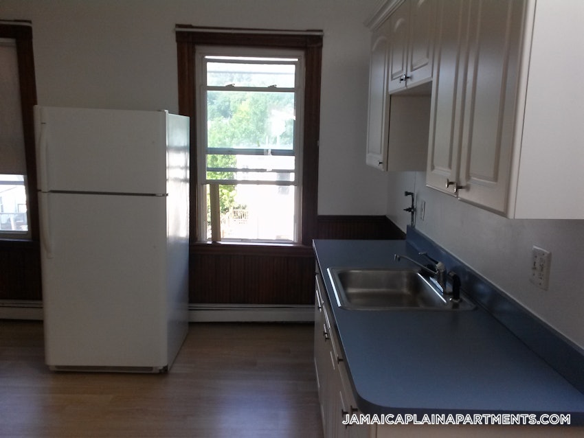 BOSTON - JAMAICA PLAIN - JACKSON SQUARE - 4 Beds, 1 Bath - Image 2