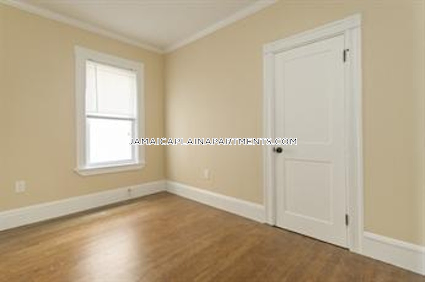 BOSTON - JAMAICA PLAIN - JACKSON SQUARE - 3 Beds, 1 Bath - Image 9