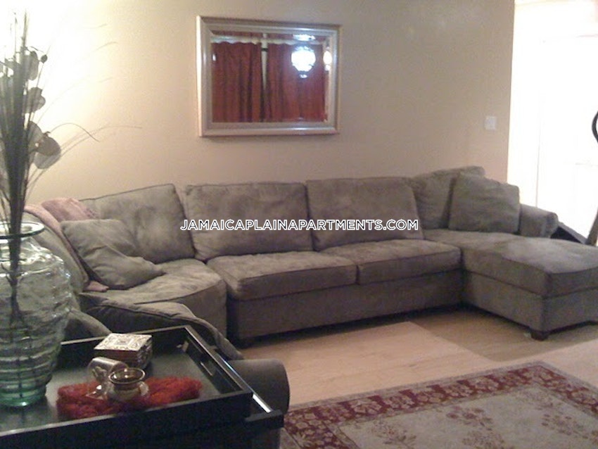 BOSTON - JAMAICA PLAIN - STONY BROOK - 3 Beds, 2 Baths - Image 8