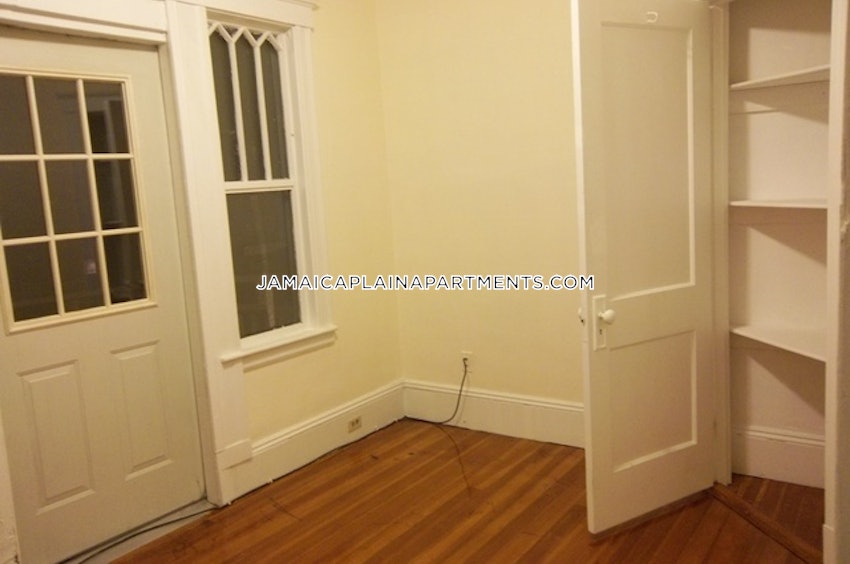 BOSTON - JAMAICA PLAIN - STONY BROOK - 4 Beds, 1 Bath - Image 19