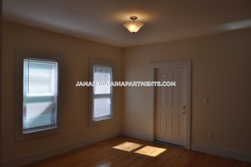 BOSTON - JAMAICA PLAIN - STONY BROOK - 4 Beds, 2 Baths - Image 18