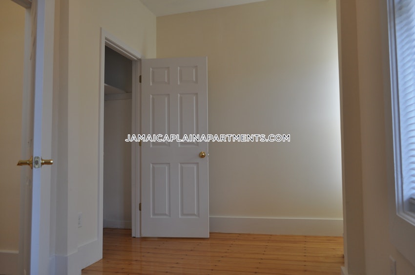 BOSTON - JAMAICA PLAIN - STONY BROOK - 4 Beds, 2 Baths - Image 24