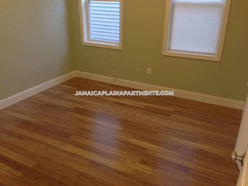 BOSTON - JAMAICA PLAIN - STONY BROOK - 3 Beds, 2 Baths - Image 5