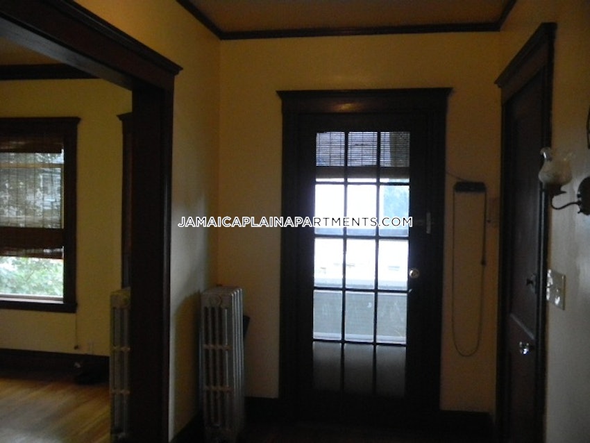 BOSTON - JAMAICA PLAIN - STONY BROOK - 3 Beds, 1 Bath - Image 4