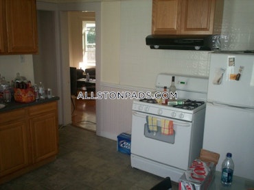 Boston - 3 Beds, 1 Baths