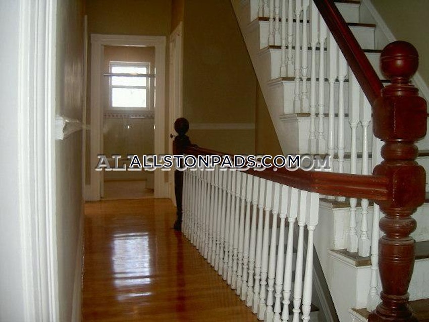 BOSTON - LOWER ALLSTON - 4 Beds, 3 Baths - Image 6