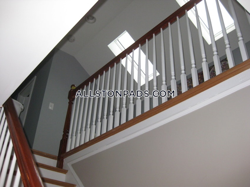 BOSTON - LOWER ALLSTON - 4 Beds, 2 Baths - Image 18