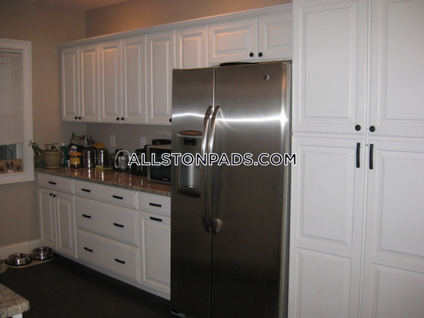 BOSTON - LOWER ALLSTON - 4 Beds, 2 Baths - Image 10