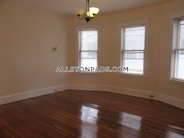 Boston - 3 Beds, 1.5 Baths