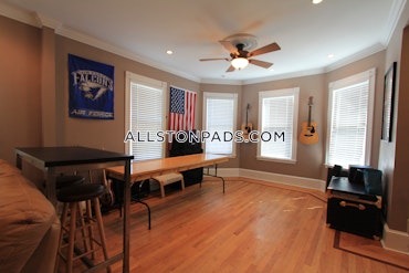 Boston - 3 Beds, 2.5 Baths