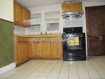 Boston - 2 Beds, 1 Baths