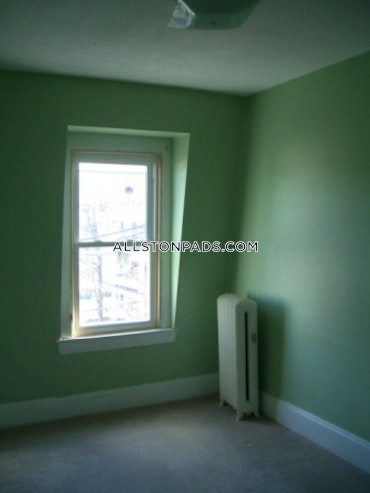 Boston - 3 Beds, 1 Baths