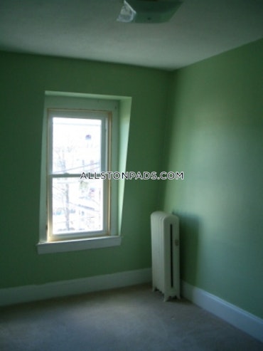 Boston - 3 Beds, 1 Baths