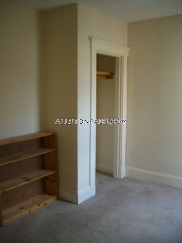 Boston - 3 Beds, 1 Baths