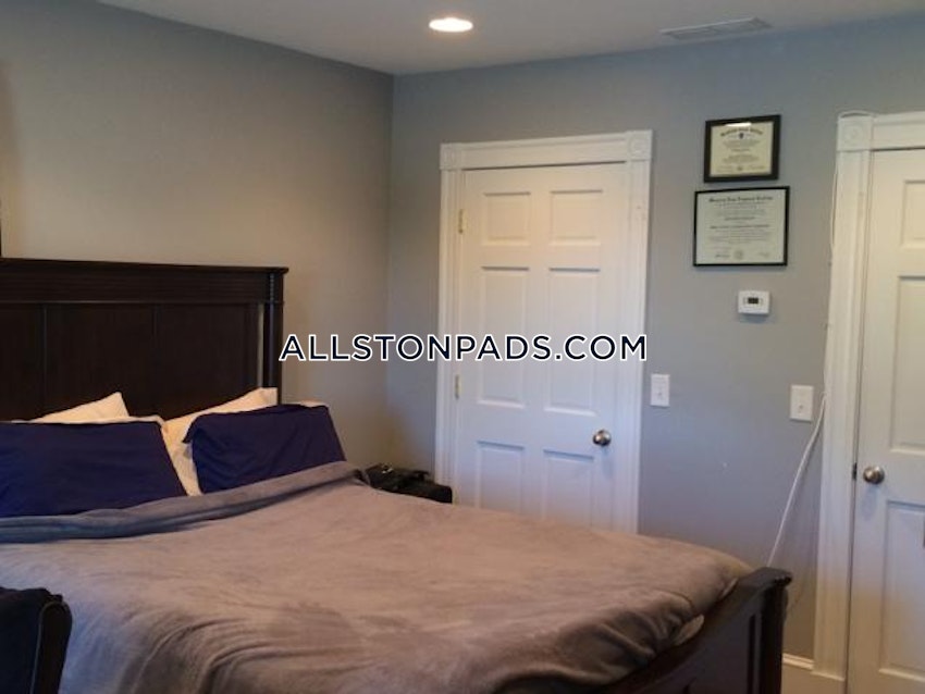 BOSTON - LOWER ALLSTON - 5 Beds, 3.5 Baths - Image 4