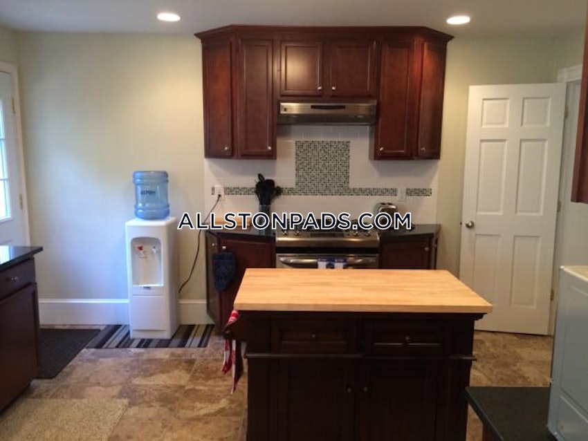 BOSTON - LOWER ALLSTON - 5 Beds, 3.5 Baths - Image 9