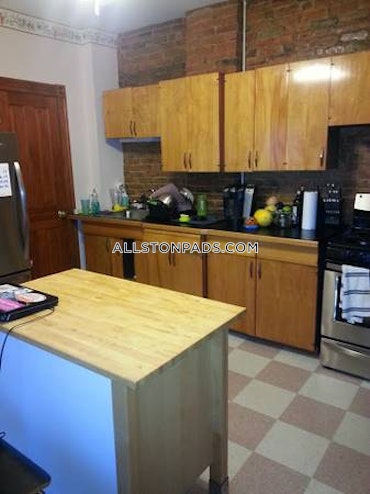 Boston - 1 Beds, 1 Baths