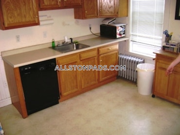 Boston - 3 Beds, 1 Baths