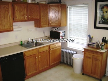 Boston - 3 Beds, 1 Baths