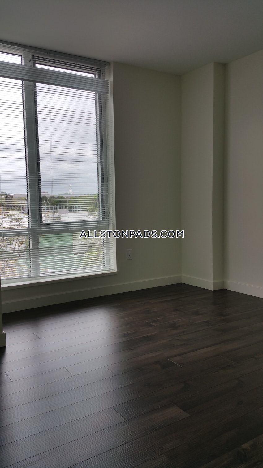 BOSTON - LOWER ALLSTON - 3 Beds, 2 Baths - Image 29