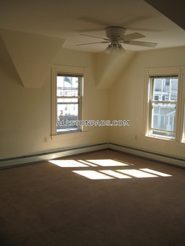 Boston - 3 Beds, 2 Baths