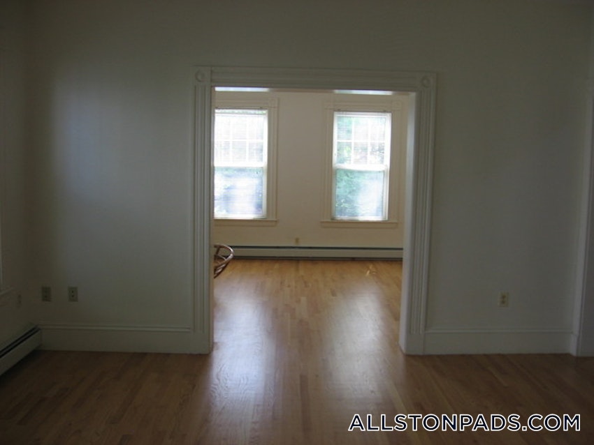 BOSTON - LOWER ALLSTON - 3 Beds, 2 Baths - Image 24