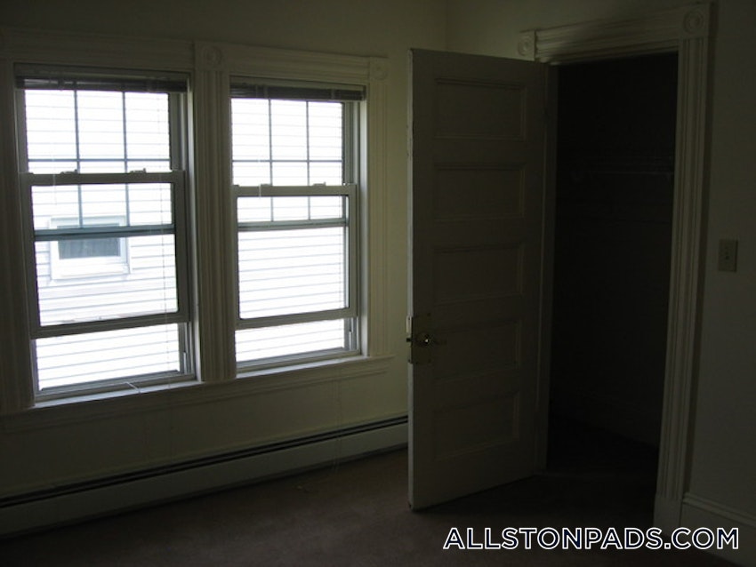 BOSTON - LOWER ALLSTON - 3 Beds, 2 Baths - Image 23