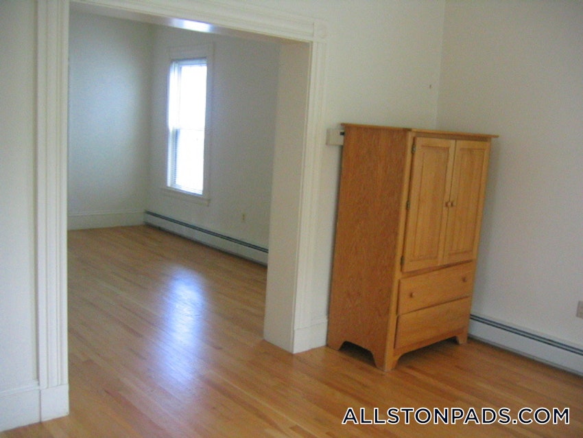 BOSTON - LOWER ALLSTON - 3 Beds, 2 Baths - Image 20