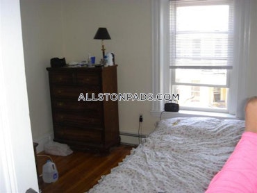 Boston - 3 Beds, 2 Baths