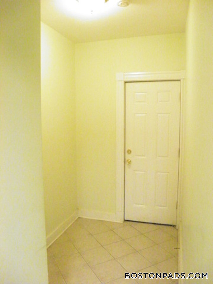 BOSTON - MATTAPAN - 4 Beds, 1 Bath - Image 19