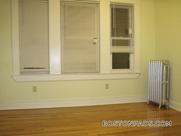 Boston - 4 Beds, 1 Baths