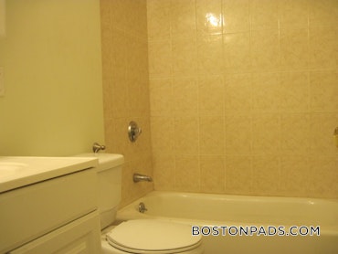 Boston - 4 Beds, 1 Baths