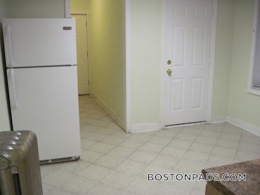 Boston - 4 Beds, 1 Baths