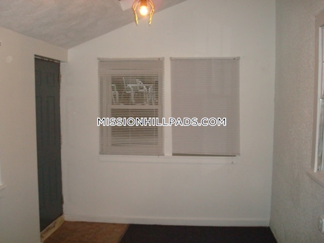 Boston - $3,100+ /mo