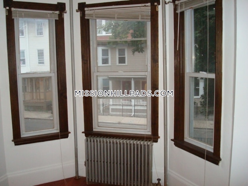 BOSTON - MISSION HILL - 1 Bed, 1 Bath - Image 19