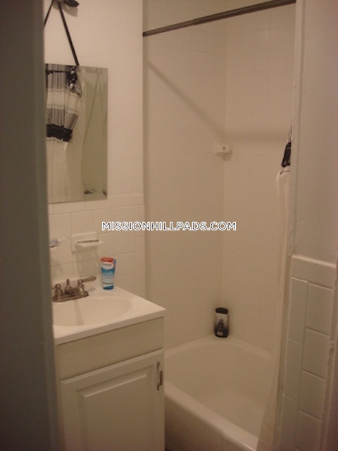 Hillside St. Boston photo 40