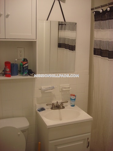 Boston - 1 Beds, 1 Baths
