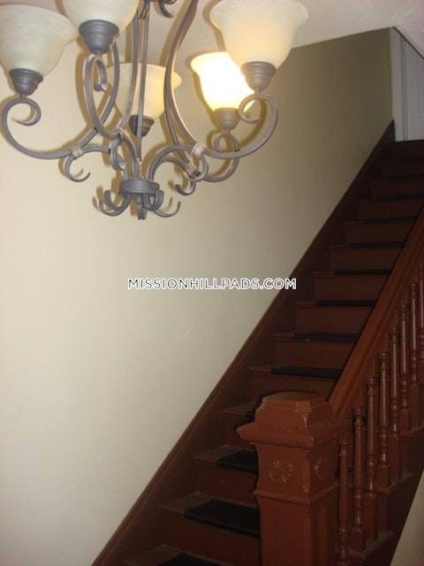 Hillside St. Boston photo 34