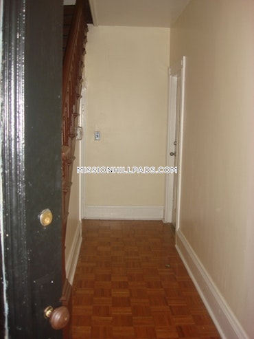 Boston - 1 Beds, 1 Baths