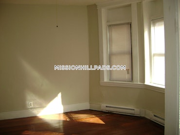 Mission Hill, Boston, MA - 3 Beds, 1 Bath - $4,200 - ID#8024463