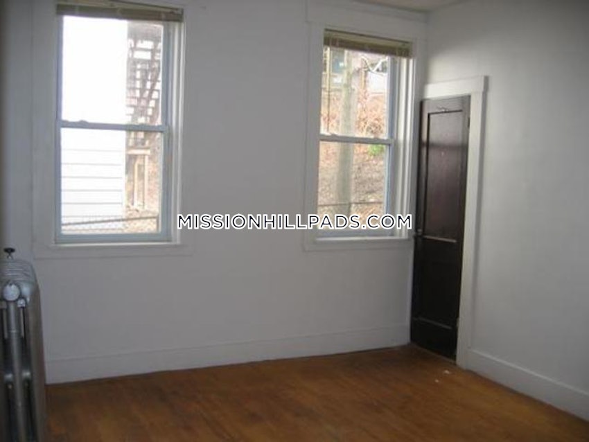 Boston - Mission Hill - 4 Beds, 1 Bath - Image 65