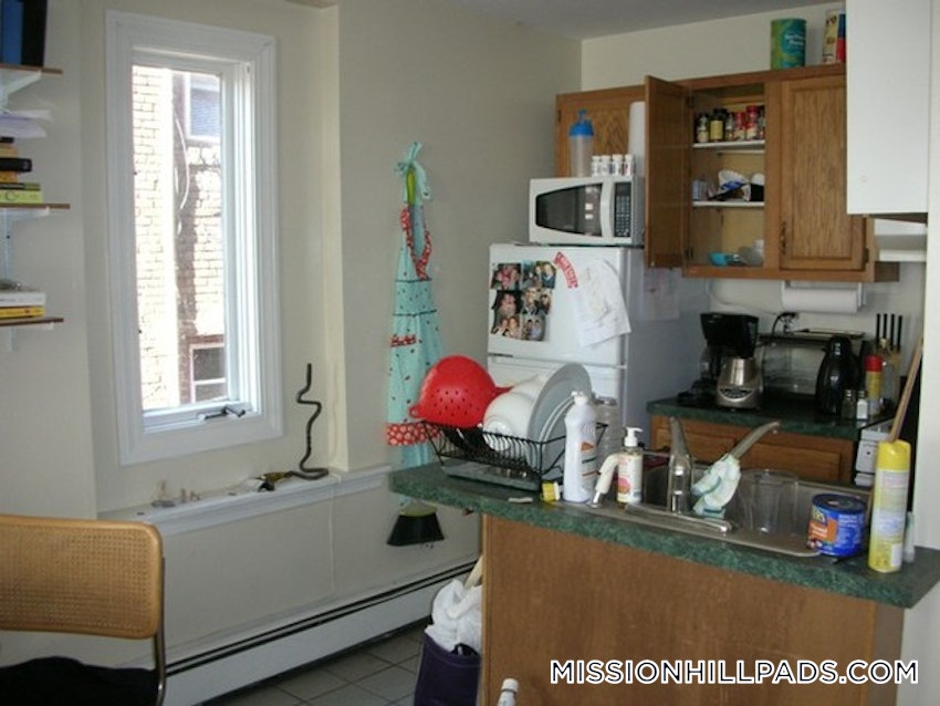 BOSTON - MISSION HILL - 1 Bed, 1 Bath - Image 24